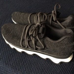 Sorel Women’s Kinetic Lace Sneaker